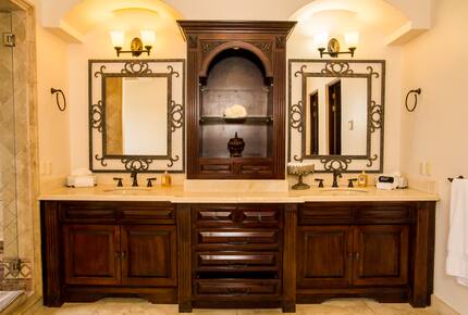 Paradise in Pedregal: Ocean Views & Infinity Pool - Cabo San Lucas, Mexico