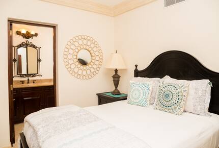 Paradise in Pedregal: Ocean Views & Infinity Pool - Cabo San Lucas, Mexico