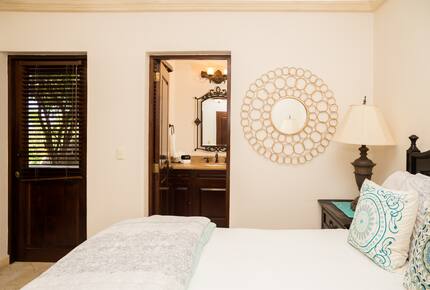 Paradise in Pedregal: Ocean Views & Infinity Pool - Cabo San Lucas, Mexico