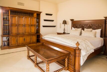 Paradise in Pedregal: Ocean Views & Infinity Pool - Cabo San Lucas, Mexico