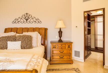 Paradise in Pedregal: Ocean Views & Infinity Pool - Cabo San Lucas, Mexico