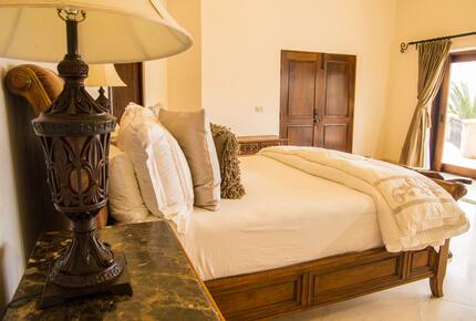 Paradise in Pedregal: Ocean Views & Infinity Pool - Cabo San Lucas, Mexico