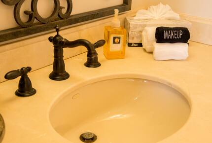 Paradise in Pedregal: Ocean Views & Infinity Pool - Cabo San Lucas, Mexico