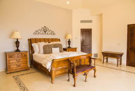 Paradise in Pedregal: Ocean Views & Infinity Pool - Cabo San Lucas, Mexico