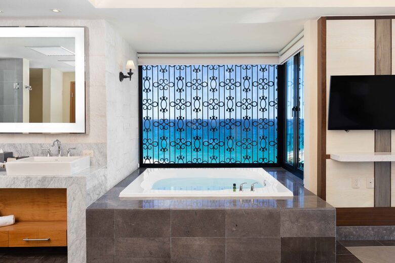 Villa La Valencia | Oceanfront Two Bedroom Suite - San José del Cabo, Mexico