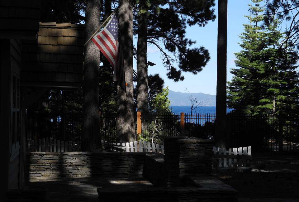 North Shore Cottage - Tahoe Park, California