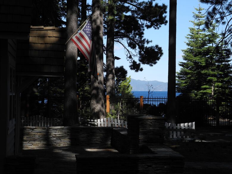 North Shore Cottage - Tahoe Park, California