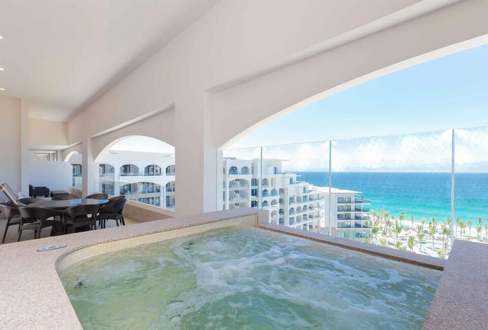 Villa La Valencia | Penthouse Three Bedroom Oceanfront Suite - San José del Cabo, Mexico