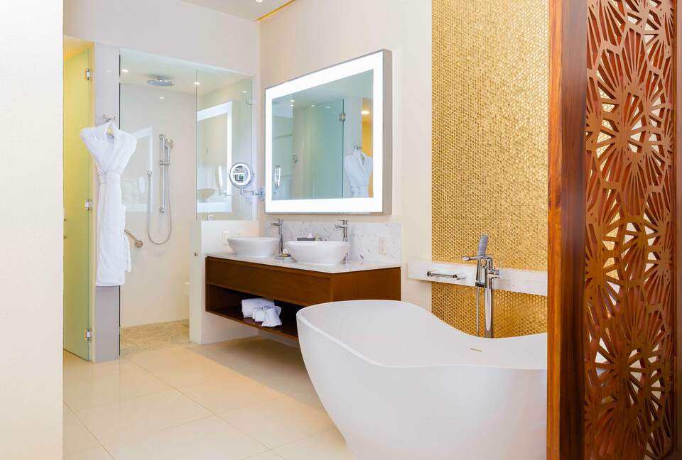 Villa La Valencia | Penthouse Three Bedroom Oceanfront Suite - San José del Cabo, Mexico