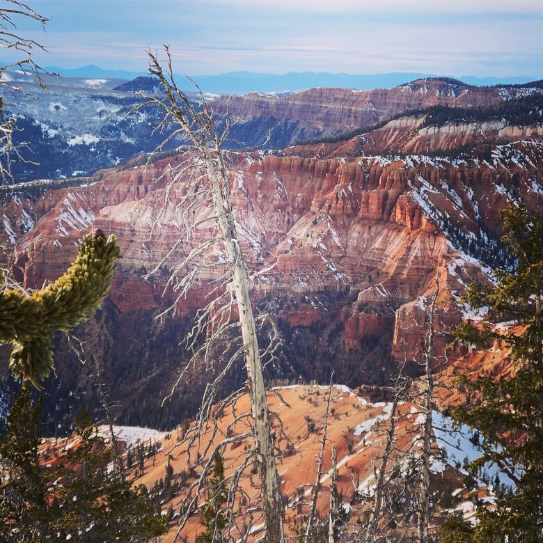 Black Diamond Ski-In/Ski-Out Family Retreat - Brian Head, Utah