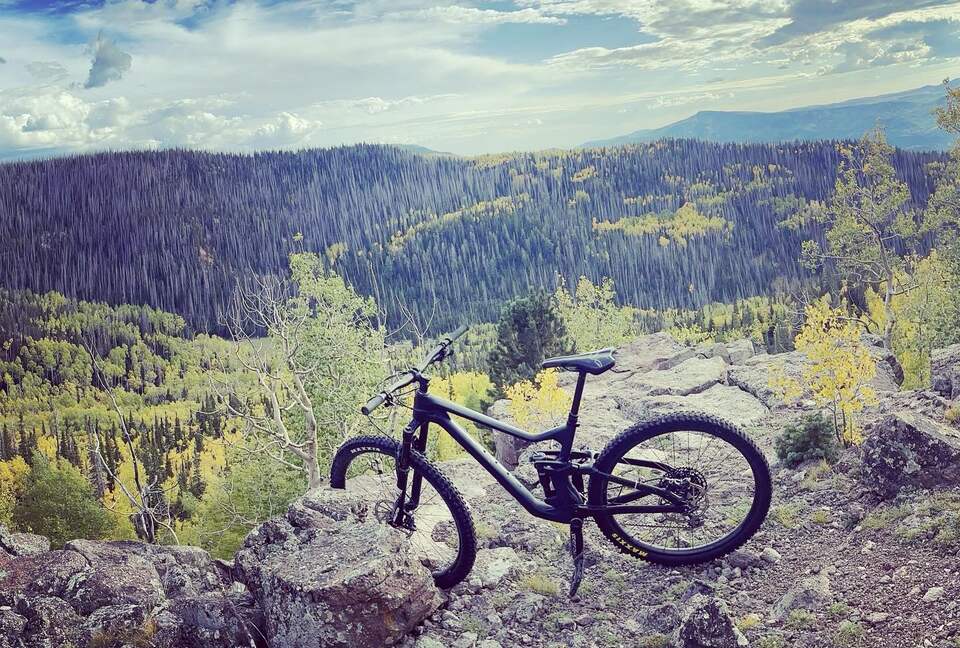 Black Diamond Ski-In/Ski-Out Family Retreat - Brian Head, Utah