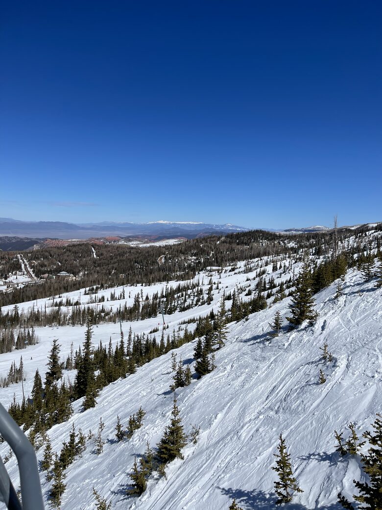 Black Diamond Ski-In/Ski-Out Family Retreat - Brian Head, Utah
