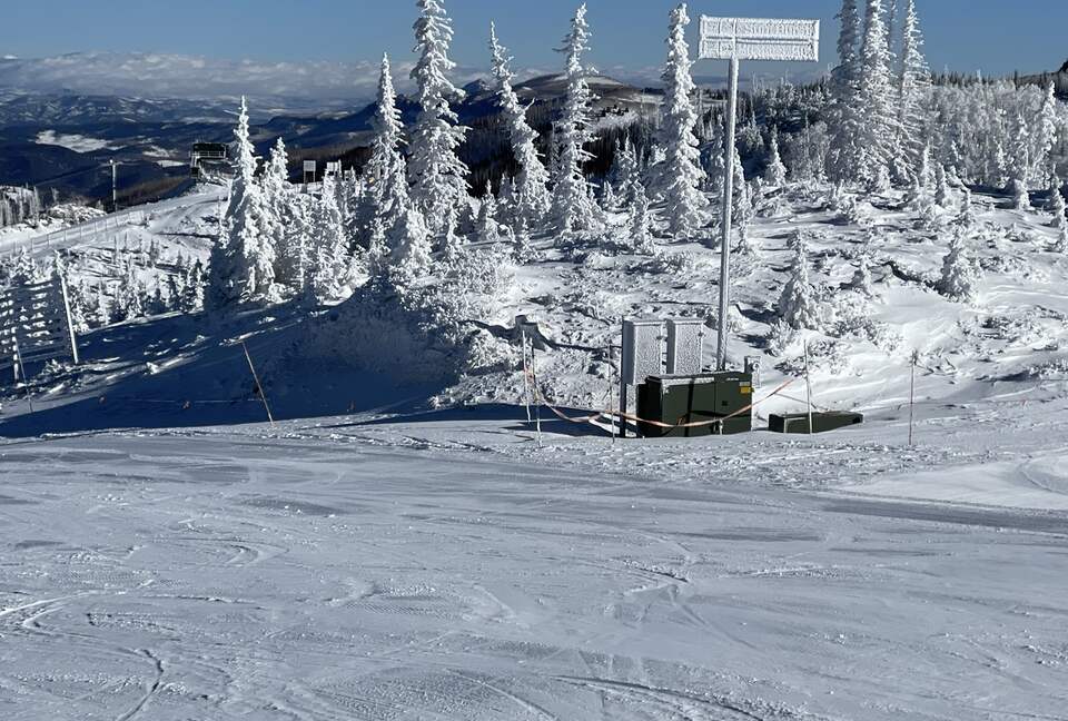 Black Diamond Ski-In/Ski-Out Family Retreat - Brian Head, Utah
