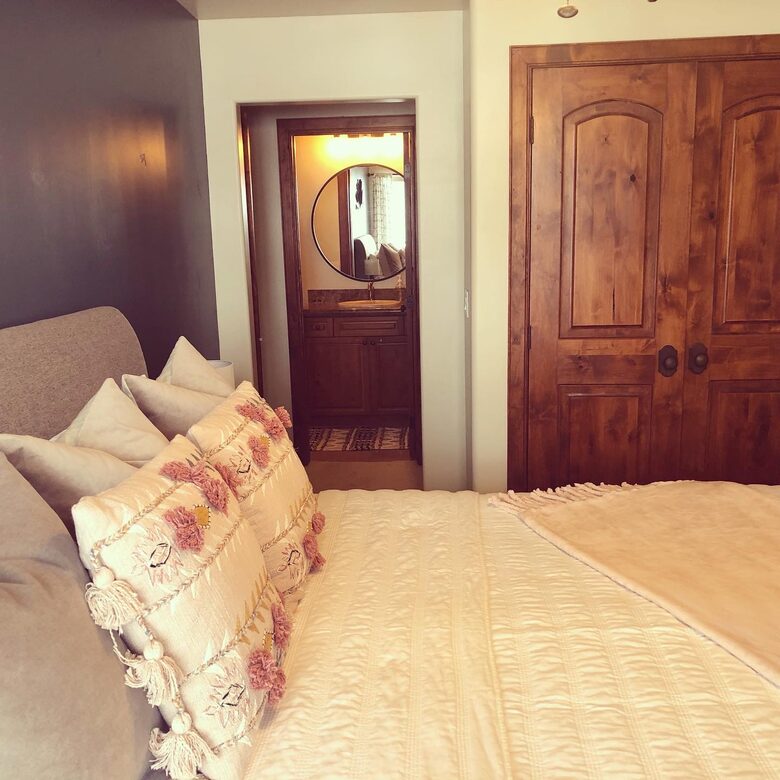 Black Diamond Ski-In/Ski-Out Family Retreat - Brian Head, Utah