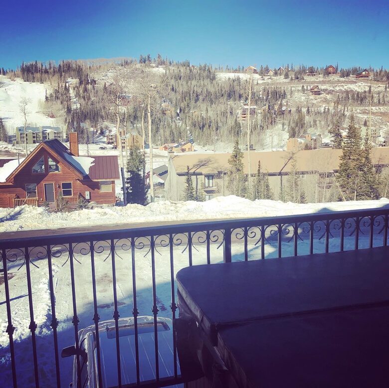 Black Diamond Ski-In/Ski-Out Family Retreat - Brian Head, Utah