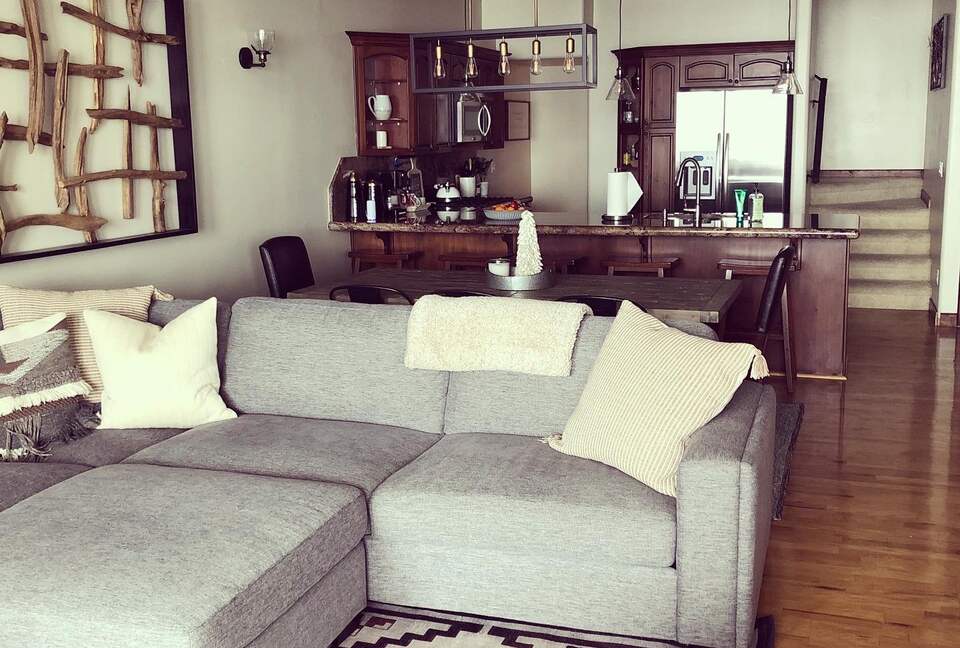 Black Diamond Ski-In/Ski-Out Family Retreat - Brian Head, Utah