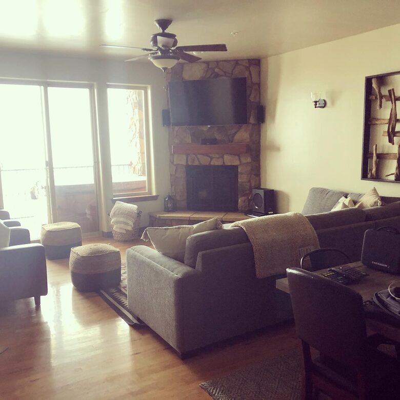 Black Diamond Ski-In/Ski-Out Family Retreat - Brian Head, Utah