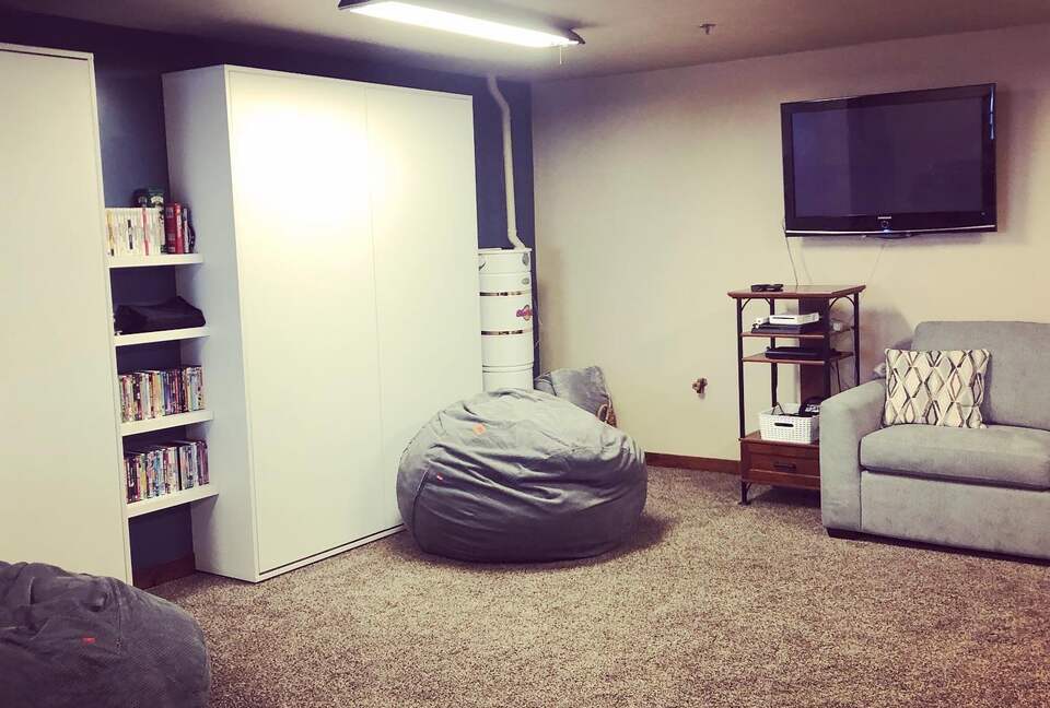 Black Diamond Ski-In/Ski-Out Family Retreat - Brian Head, Utah