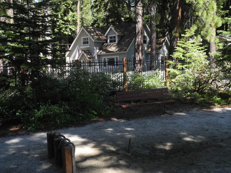 North Shore Cottage - Tahoe Park, California