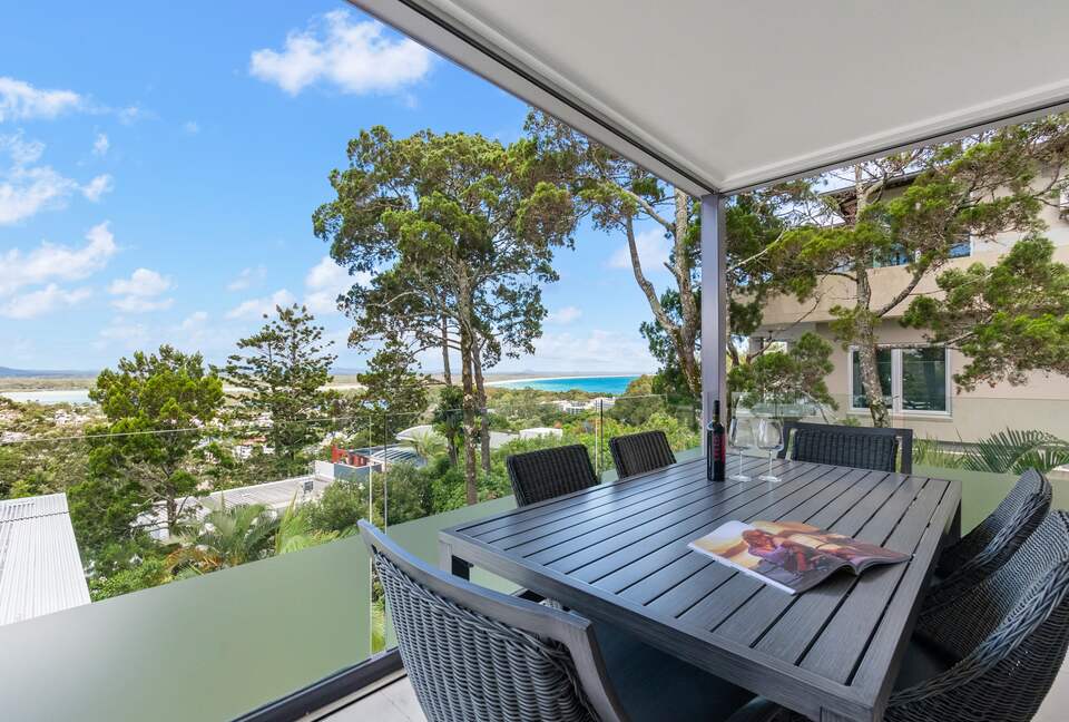 The Rise Penthouse - Noosa Heads, Australia