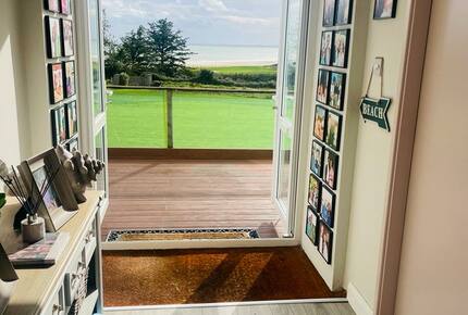 The Breakers - Castletown, Ireland