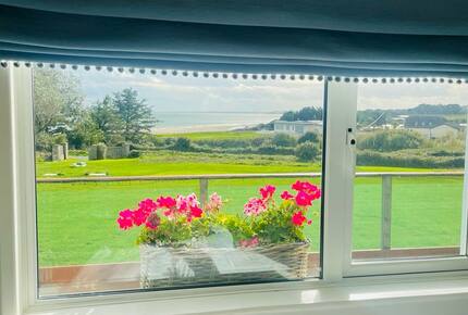 The Breakers - Castletown, Ireland