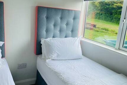 The Breakers - Castletown, Ireland