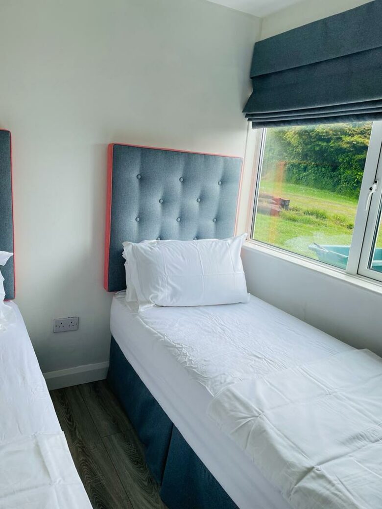 The Breakers - Castletown, Ireland