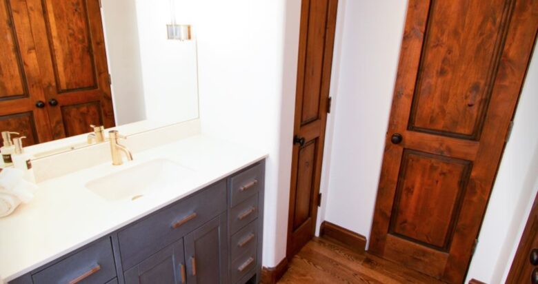 Beautiful Ski-In/Ski-Out Snowmass Village Condo - Snowmass Village, Colorado