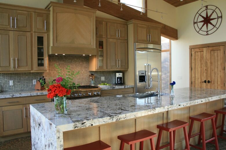 Spacious, Contemporary Mountain Retreat | less than 9 minutes to Breck's gondola - Summit County, Colorado