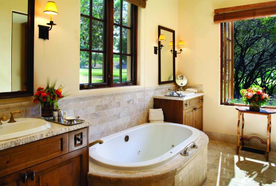 Beautiful Mayacama Villa | Classic California Wine Country - Santa Rosa, California