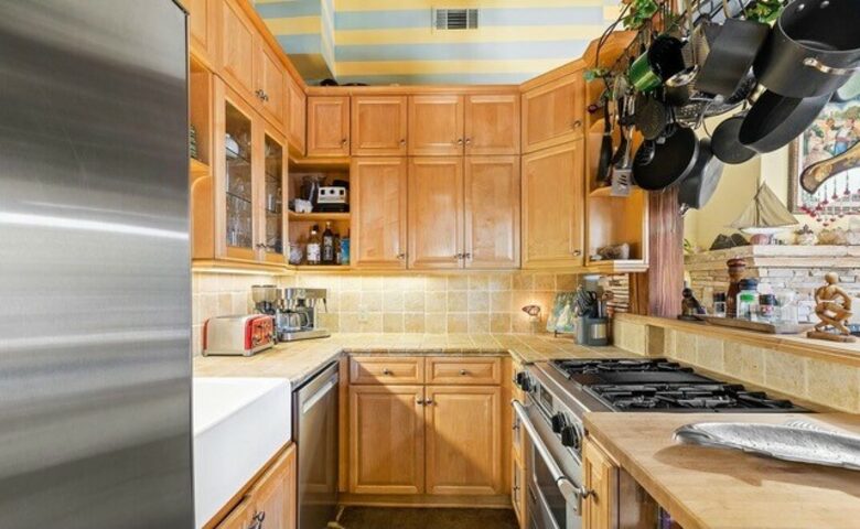 The Crystal Cottage - Malibu, California