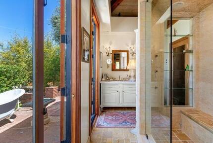 The Crystal Cottage - Malibu, California