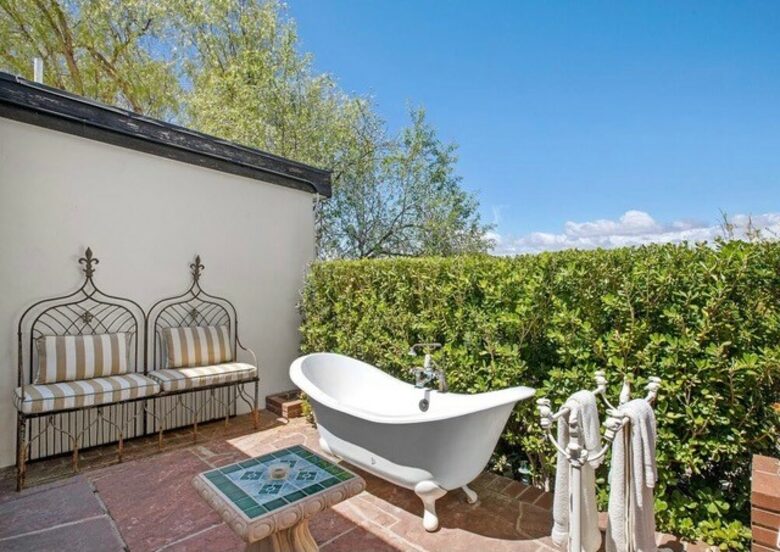 The Crystal Cottage - Malibu, California