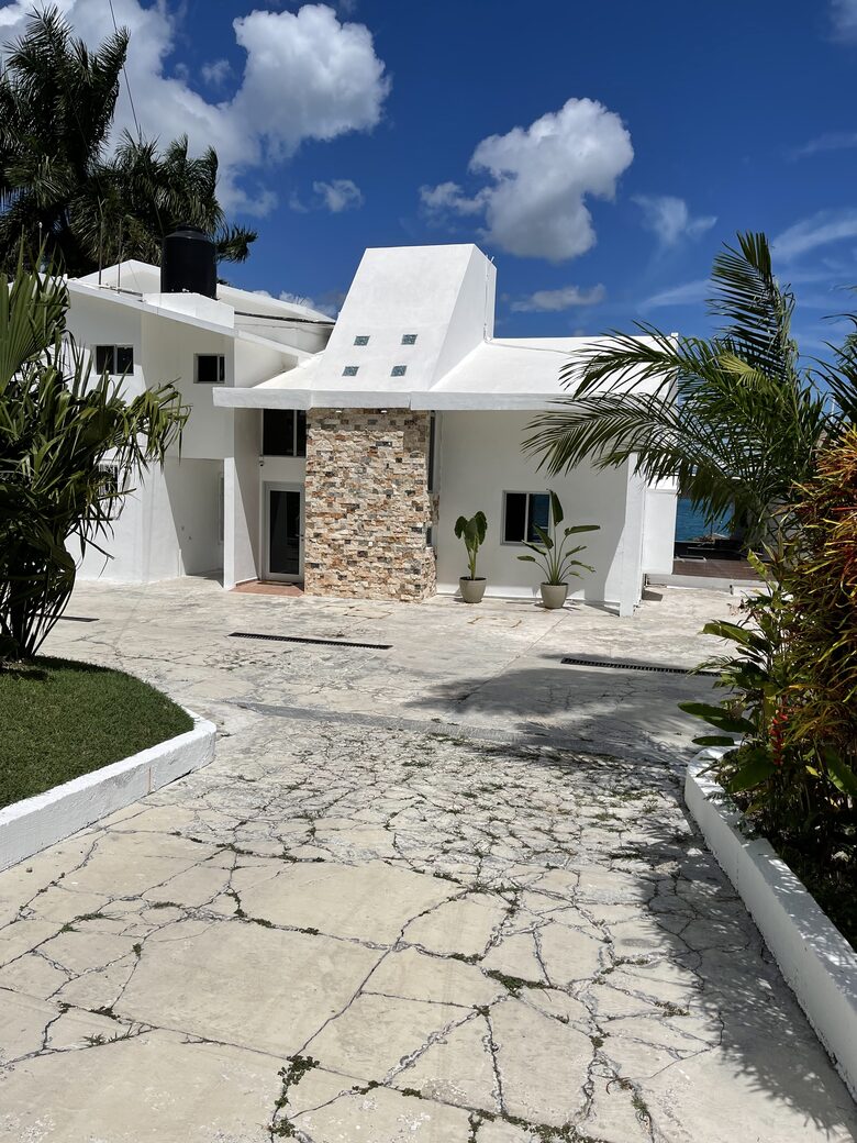 Bacalar Lagoon Waterfront Getaway - Bacalar, Mexico