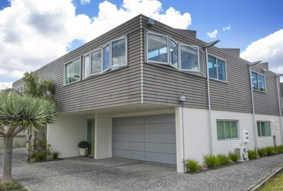 Modern apartment close to Coromandel surf beach - Whangamata, New Zealand