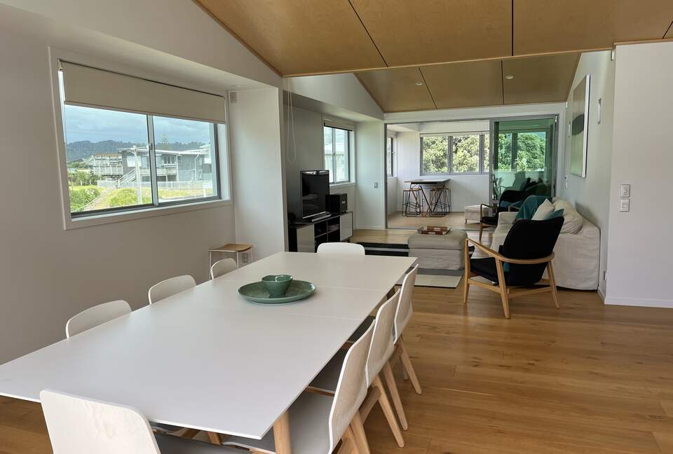 Modern apartment close to Coromandel surf beach - Whangamata, New Zealand