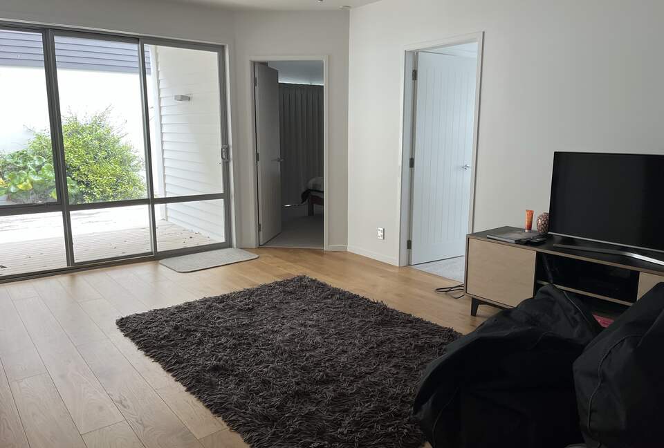 Modern apartment close to Coromandel surf beach - Whangamata, New Zealand