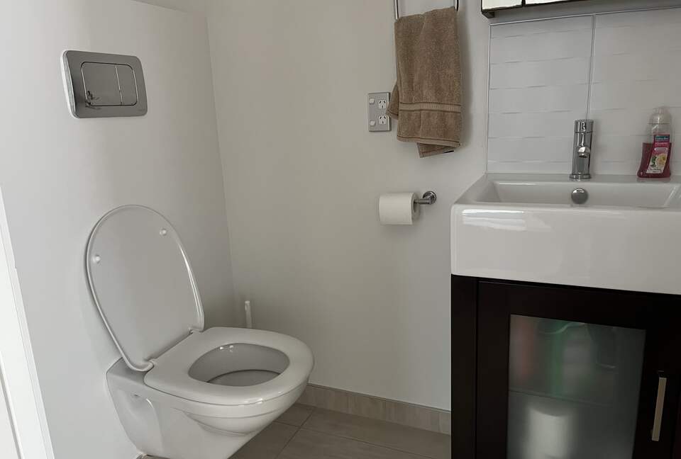 Modern apartment close to Coromandel surf beach - Whangamata, New Zealand