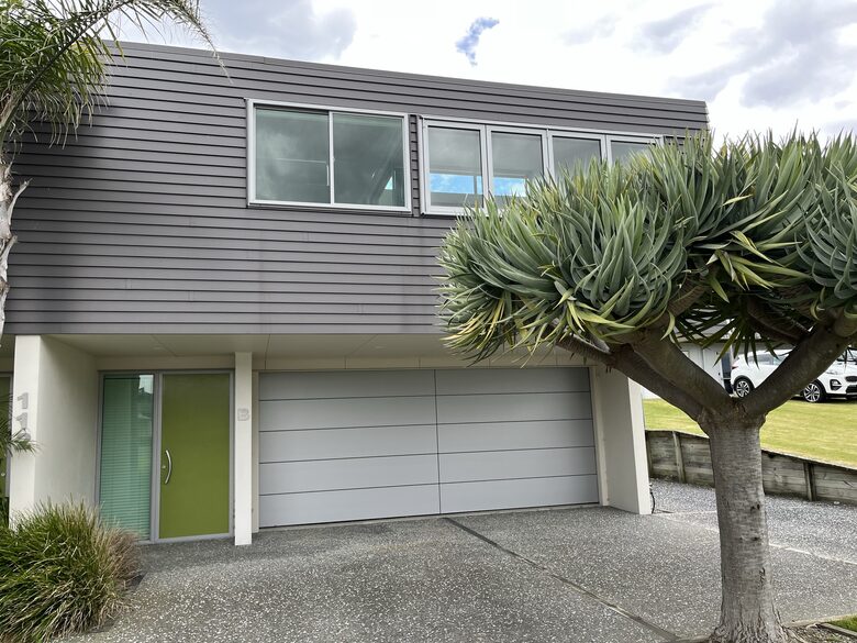 Modern apartment close to Coromandel surf beach - Whangamata, New Zealand