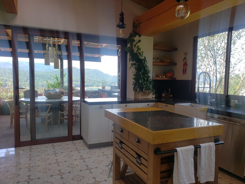 Beautiful New House With Lake Views - Valle de Bravo, Mexico