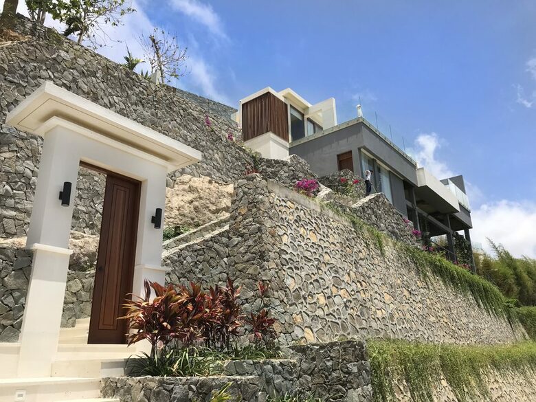 Villa Di Awan ("Villa in the Clouds") - Lombok, Indonesia
