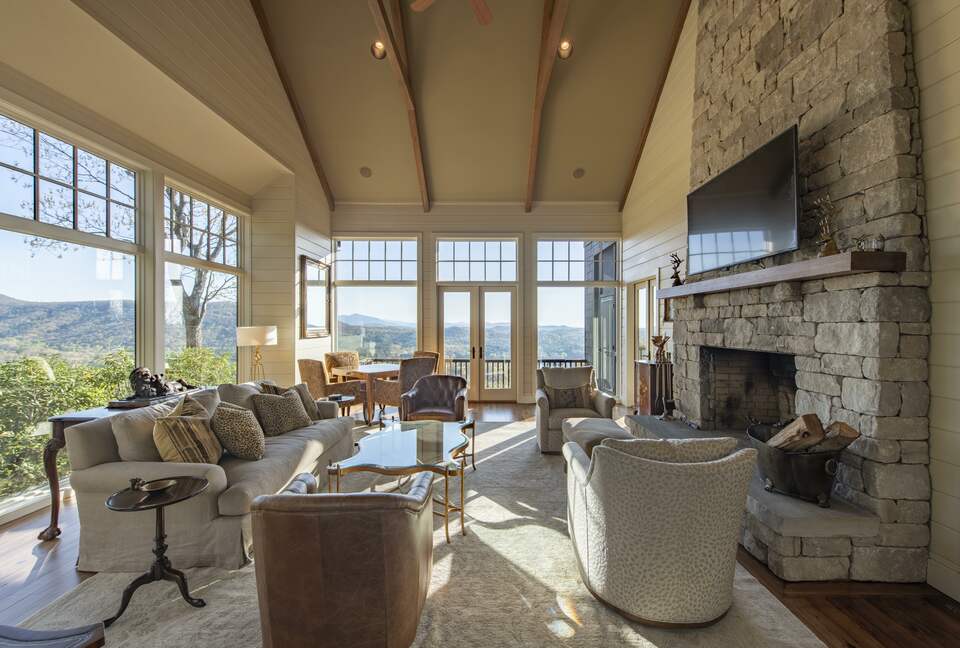 Stunning Mountain Home with Spectacular Views - Lake Toxaway, North Carolina