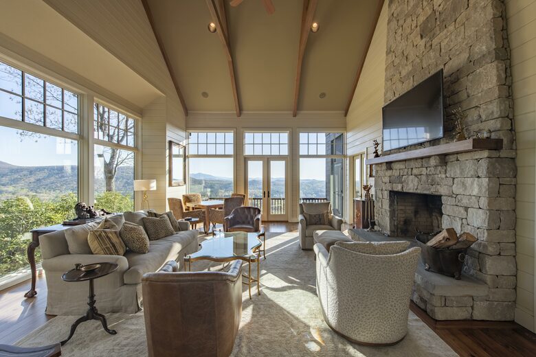 Stunning Mountain Home with Spectacular Views - Lake Toxaway, North Carolina