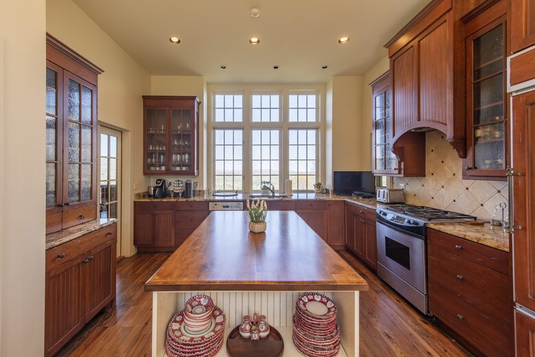 Stunning Mountain Home with Spectacular Views - Lake Toxaway, North Carolina