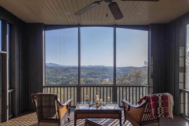 Stunning Mountain Home with Spectacular Views - Lake Toxaway, North Carolina
