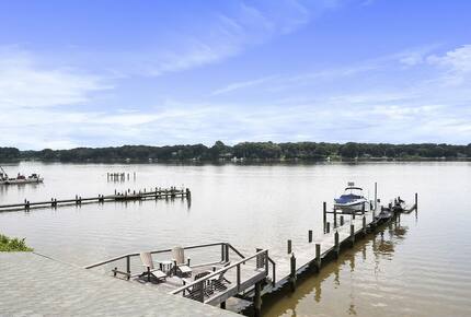 Breathtaking waterfront home on the Chester River - Chestertown, Maryland