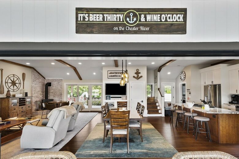 Breathtaking waterfront home on the Chester River - Chestertown, Maryland