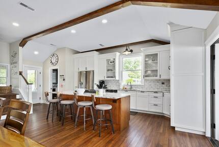 Breathtaking waterfront home on the Chester River - Chestertown, Maryland