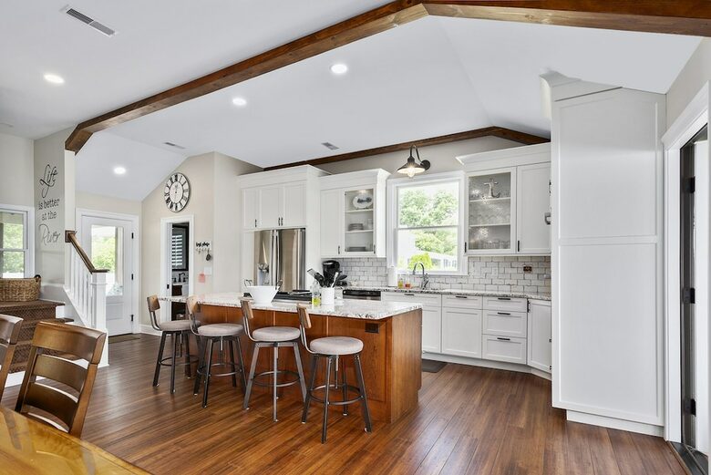 Breathtaking waterfront home on the Chester River - Chestertown, Maryland